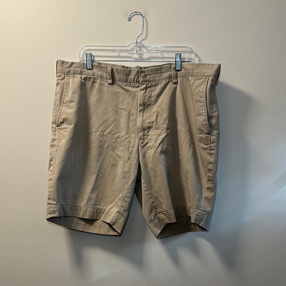 Polo Ralph Lauren Men’s Classic Fit 9” Inseam Khaki Shorts Sz 40